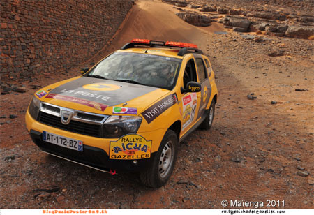 Renault Duster с фото и местами на Rallye Gazelles 2011